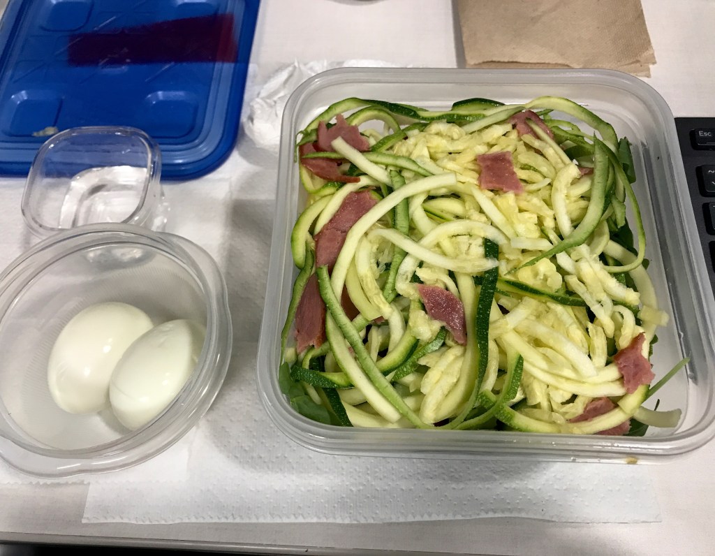 \"zoodle-salad-lunch